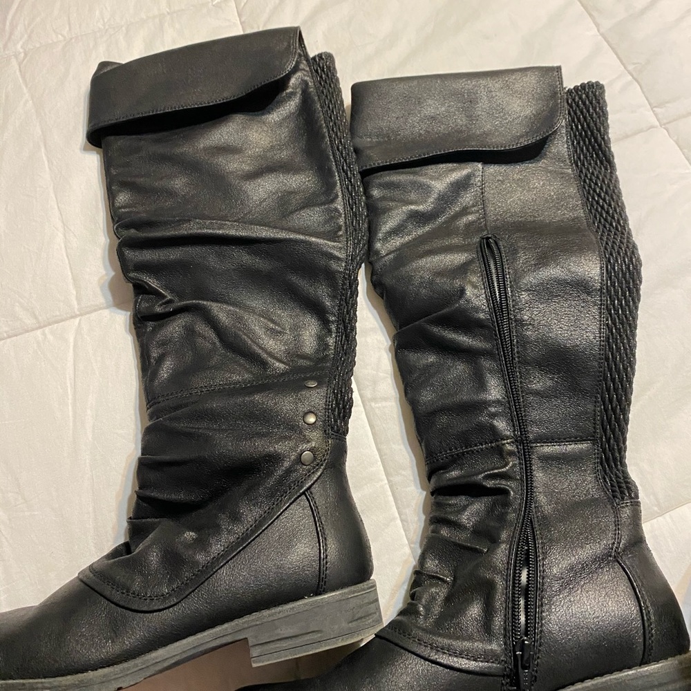 Black Leather Baretrap Boots - Picture 1 of 4